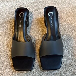 NIB Journee Collection Black Slide Sandals Jaydin Tru Comfort Foam insole Size 6